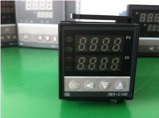 批发热门 RKC温控器REX-C100现货供应，工控控制器的可靠之选